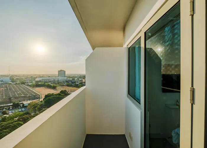 Madr Excellence At Commonwealth The Residences 3*
